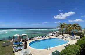3 Bedroom 2 bath Waterfront Condo - Walk out to pool. - Image 5