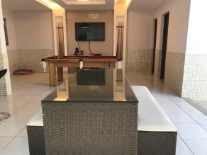 HIGH STANDARD HOUSE - Image 2
