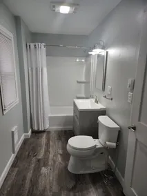 Lake Superior View- 3 Bedroom Suite at Econo Lodge Lakeside - Image 3