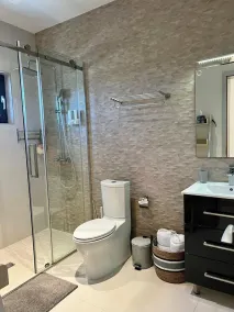 Waykiri Unit A-11 Luxurious New Apartment, Noord - Image 5