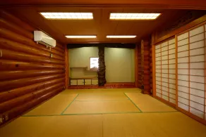 Spacious 4LLDK 230 square meter log house for 12 / Kunigami-gun Okinawa - Image 3