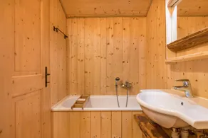 Chalet Baita Dani with Mountain View, Sauna, Wi-Fi and Terrace - Image 5