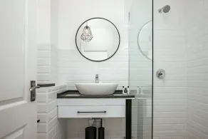Central Chic Bachelor Pad - Image 2