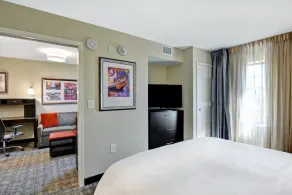 Mobility Accessible Suite | Free Breakfast, Business Center + Fitness Center Access - Image 4