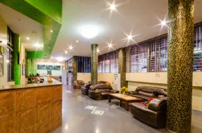 Hotel Triangle - Image 2