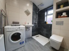 Confortável casa de 3 camas em Luton - Image 3