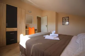 Holiday apartment with pool use and air conditioning - Image 4