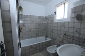Detached villa with a pool and air conditioning, nestled between the sea and the mountains on the Côte d'Azur. - Image 2