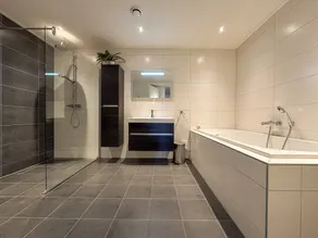 Luxurious apartment near the sea - Image 2