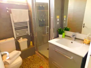 A169 Appartement, de 3 Chambres, Piscine Communautaire, 550 m, de la Plage Roses - Image 3