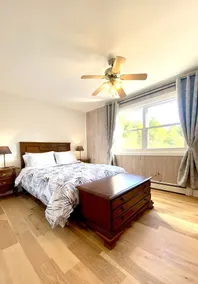 Beautiful Waterfront Cottage w/ Swim Spa Hot Tub, Sleeps 19 - Image 4