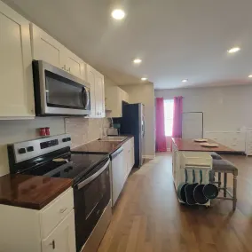 Modern Carriage House Escape Rest Work Explore - Image 5