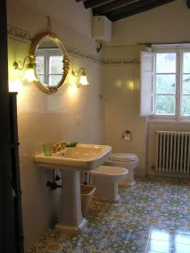Hus / villa con piscina privata con acqua salata wifi A / C 7 km da Lucca - Image 2