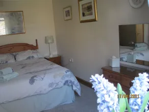 Selbständige Erdgeschosswohnung - Image 3