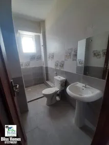 Lux Suites Moonlight Luxury Apartments - Image 3