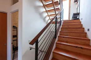 Modern townhome in downtown, Roof-top patio w/River views, walk to breweries - Image 3