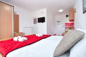 D&D Apartments Tivat - Apartment with 2 beds - No.7 - Image 4