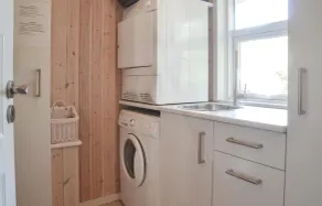 Cozy home in Oksbøl with sauna - Image 4