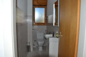 Outside: apartment for 8 people on the 2nd floor, balcony. -Interior: 115 m2, entrance hall, living - Image 2
