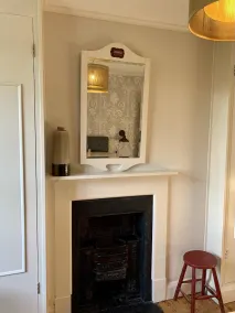 Beautiful Georgian Cottage tucked away in central village location. - Image 4