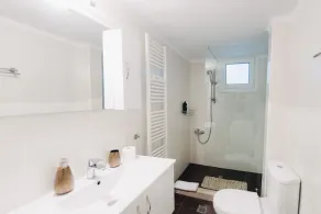 Best House Saint John, New Port of Patras - Image 5