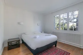 Grande Maison AU Calme Avec Très Grand Jardin - Image 4