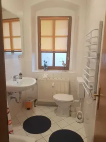 TOP apartamento moderno - recentemente renovado, com varanda - Image 3