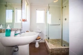 A peaceful self catering retreat for up to 8 guests in Scarborough, Cape Town - Image 5