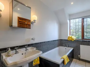4 bedroom accommodation in Heacham, near Hunstanton - Image 3