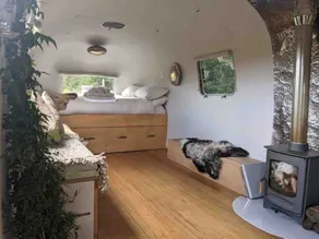 Airstream, vintage American caravan & Hottub - Image 4