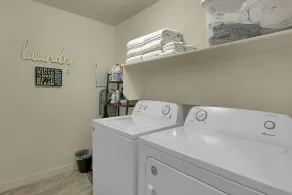 NewLux Nouvel Appartement⭐️ WiFi Rapide⭐️ 4K HDTV⭐️ Hill AFB - Image 2