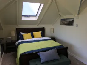 Top Floor Studio with great views overlooking the San Francisco Bay - Image 4