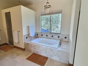 Conifer Lodge-Secluded with Spectacular Views, Hot tub, Movie & Game Room - Image 4