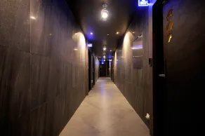King Hotel - Image 3