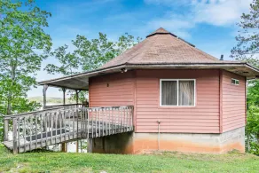 Carters Lake, Lakeside Cabin #8, includes free boat slip at the Marina - Image 2