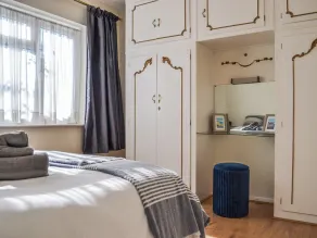 2 bedroom accommodation in Kingsgate, Broadstairs - Image 3