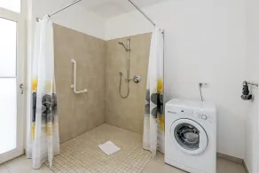 Barrierearme Ferienwohnung mit Geschützter, Sonniger Loggia - 100 m zum Strand! - Image 3