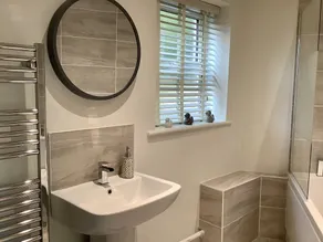 Entire Stylish Garden Apartment 2 double ensuite bedrooms sleeps 4 Pet friendly  - Image 2