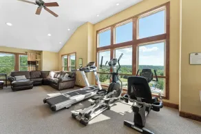 Grande maison avec beaucoup d'espace pour votre grand groupe. 1/4 mile de Table Rock Lake - Image 4