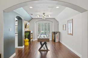 Modern 5 bedroom with Pool and Hot Tub - Image 2