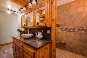 Downtown Chama Apartment - Other Side of the Tracks - Image 4