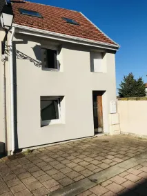 Apartment in quiet village house - Image 5