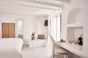 Amazing Mykonos Suite | Superior Suite | Sea View and Interior Spa Bath - Image 2