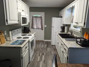 New! Beautifully updated private home near White River and Bull Shoals - Image 5