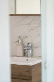 Lucia Beachfront Suite - Image 5
