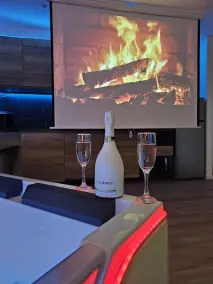 L'appart Spa, Jacuzzi & Sauna - Image 2