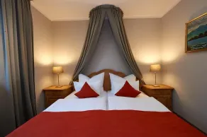 Apartment with 1 sep. Bedroom in idyllic location, terrace, 45sqm - Image 3