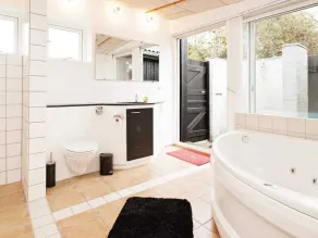 6 person holiday home in Dronningmølle-By Traum - Image 2