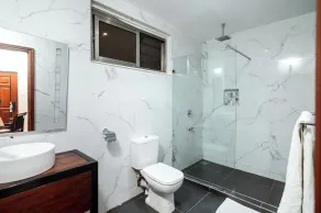 Harry's Kisumu Oasis - Image 4