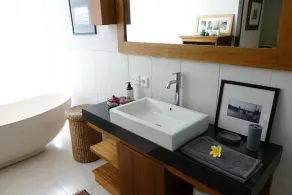 Villa Makela  -  \"Coziest Chic Villa, One Minute Walk to Batubelig Beach, Bali!\" - Image 4
